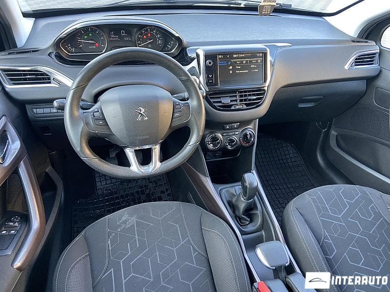 2013 Peugeot 2008 — Miniatură 6