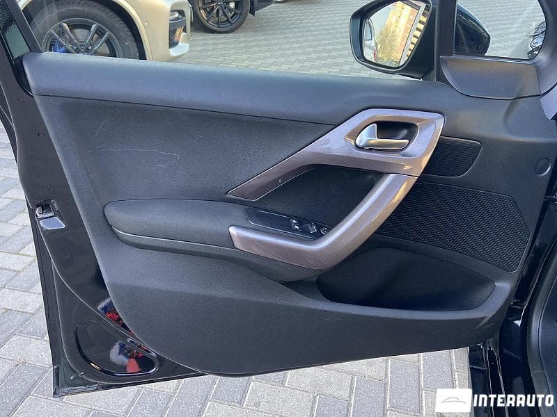 2013 Peugeot 2008 — Miniatură 5