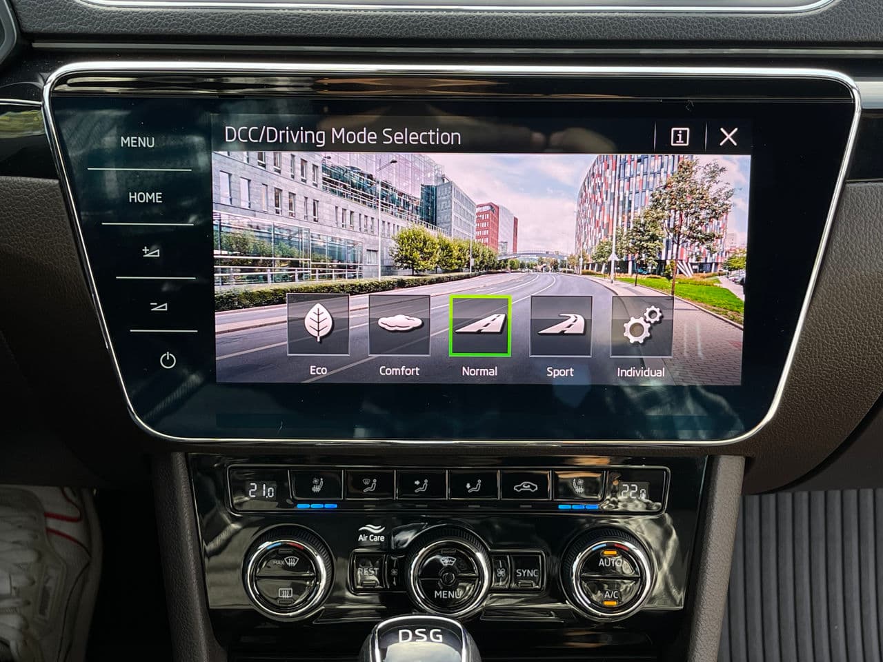 Skoda Superb 2018 — Миниатюра 9