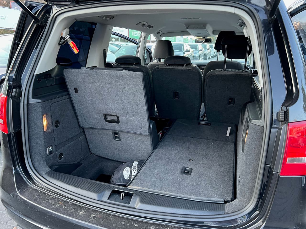 Volkswagen Sharan 2012 — Миниатюра 18