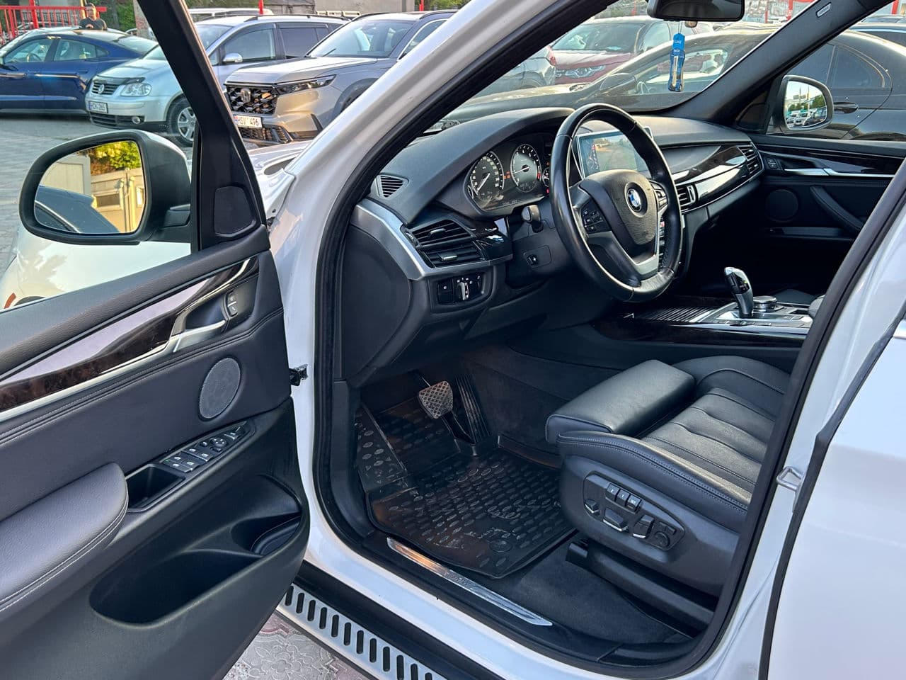 BMW X5 3.5i 2015 — Миниатюра 6