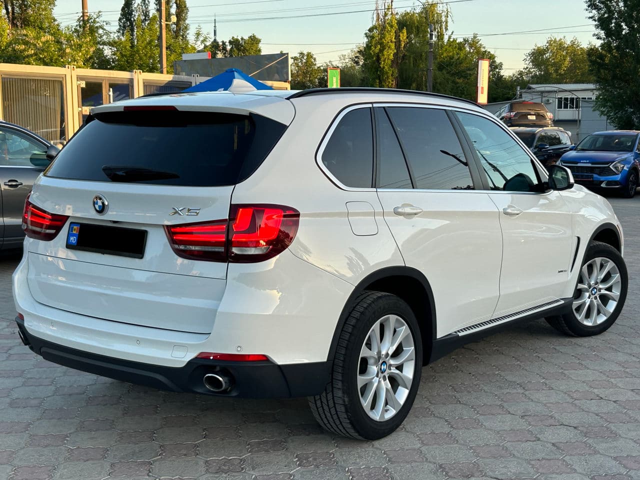 BMW X5 3.5i 2015 — Миниатюра 3