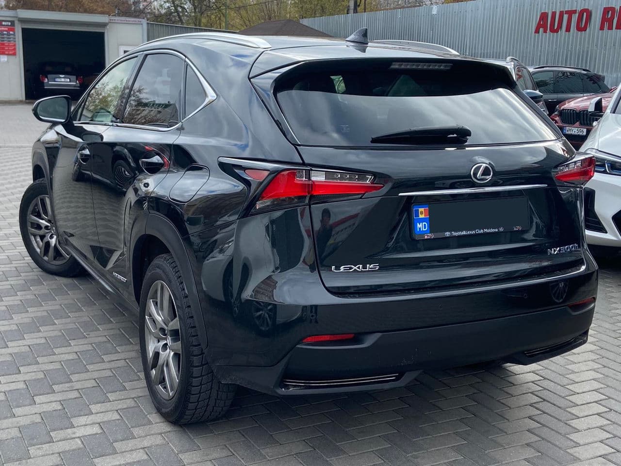 Lexus NX 300H 2015 — Миниатюра 4