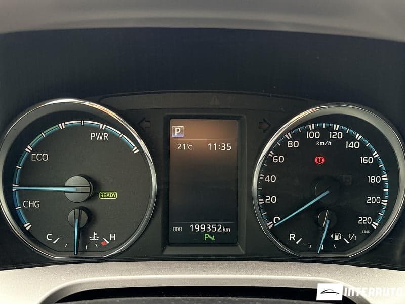 Toyota Rav-4 2017 — Миниатюра 8