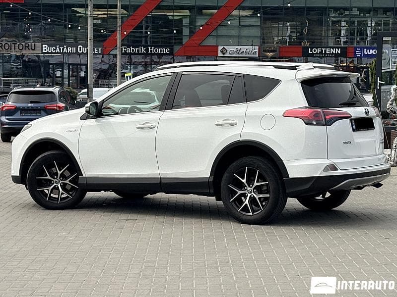 Toyota Rav-4 2017 — Миниатюра 4