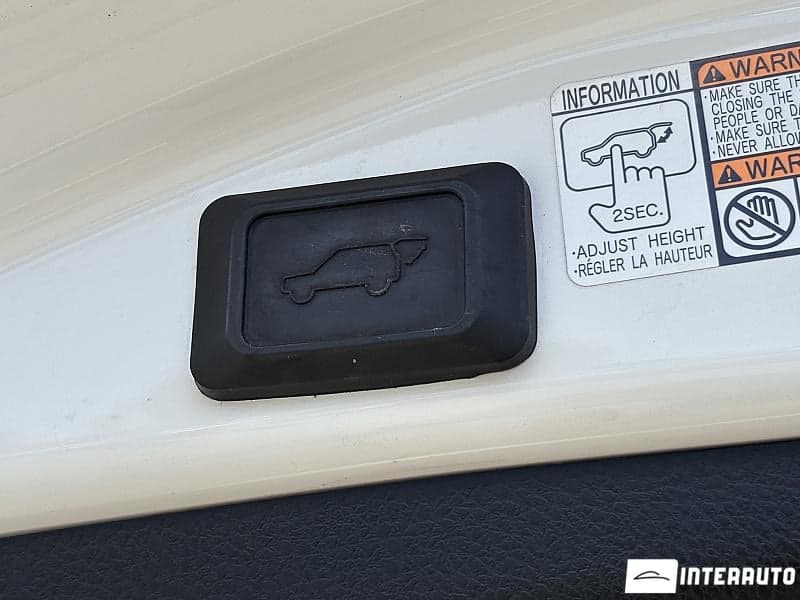 Toyota Rav-4 2017 — Миниатюра 21