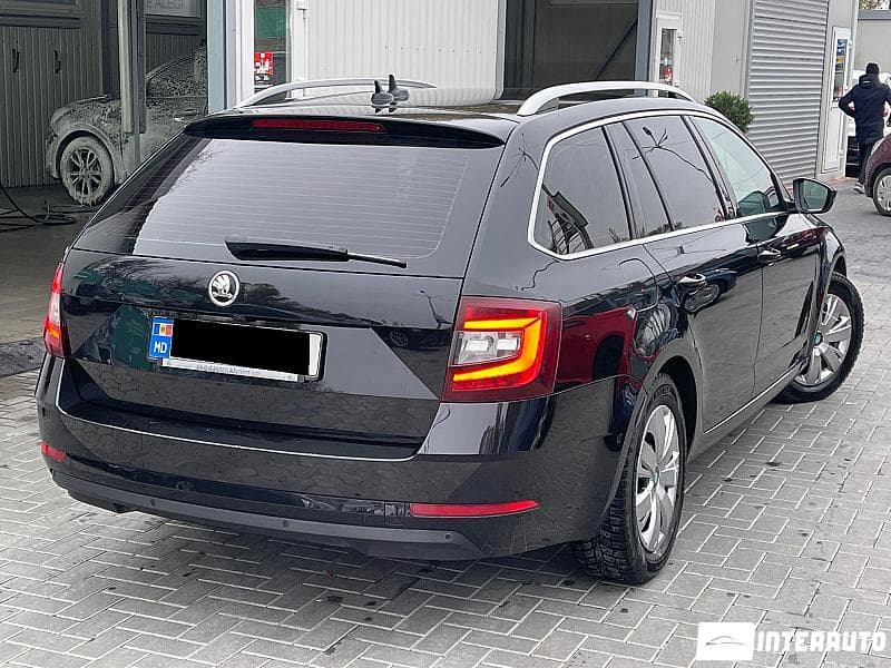 2017 Skoda Octavia — Miniatură 2
