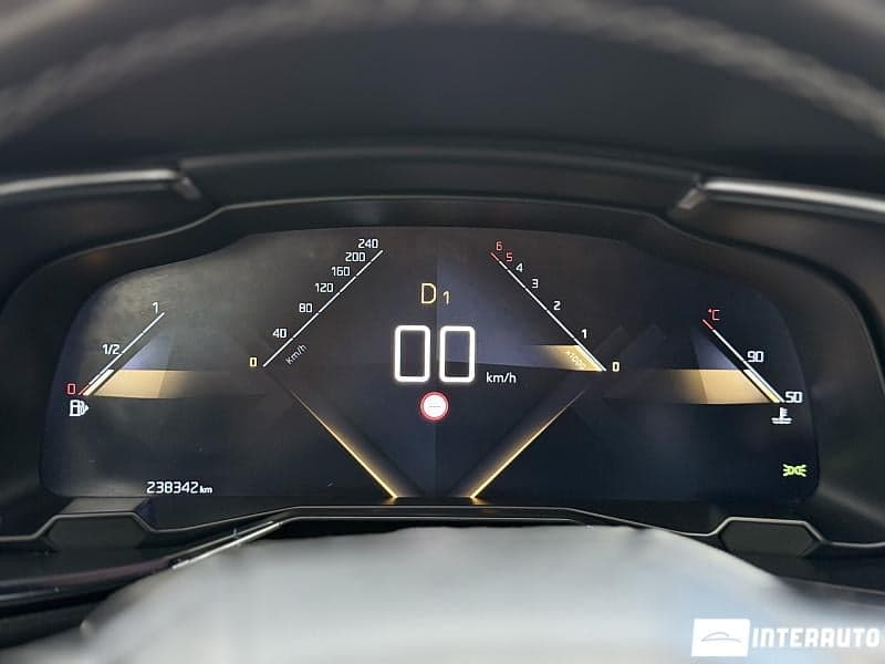 Citroen DS7 2019 — Миниатюра 10