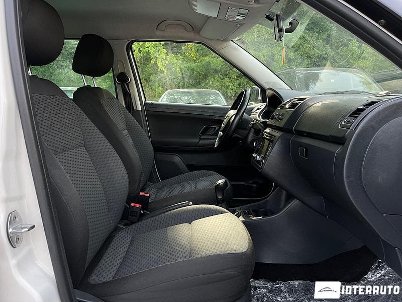 2012 Skoda Fabia — Miniatură 17