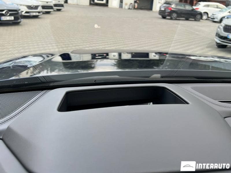Audi Q8 2022 — Миниатюра 12