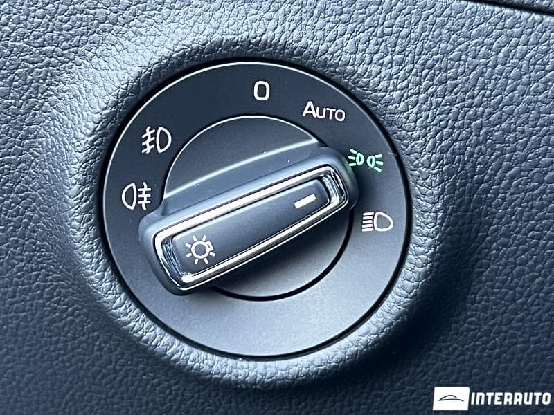 2019 Skoda Superb — Miniatură 12