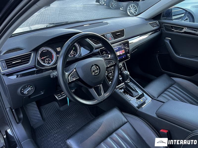 2019 Skoda Superb — Miniatură 7