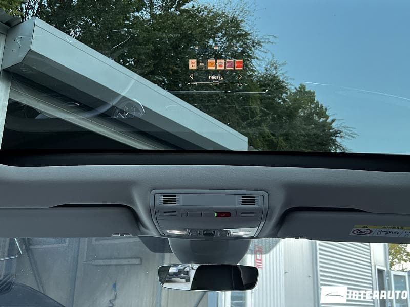 2019 Skoda Superb — Miniatură 16