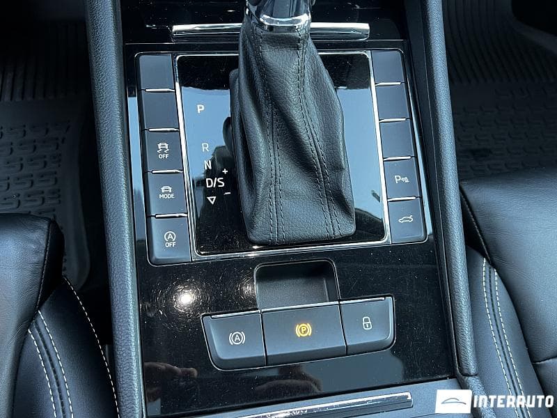 2019 Skoda Superb — Miniatură 17