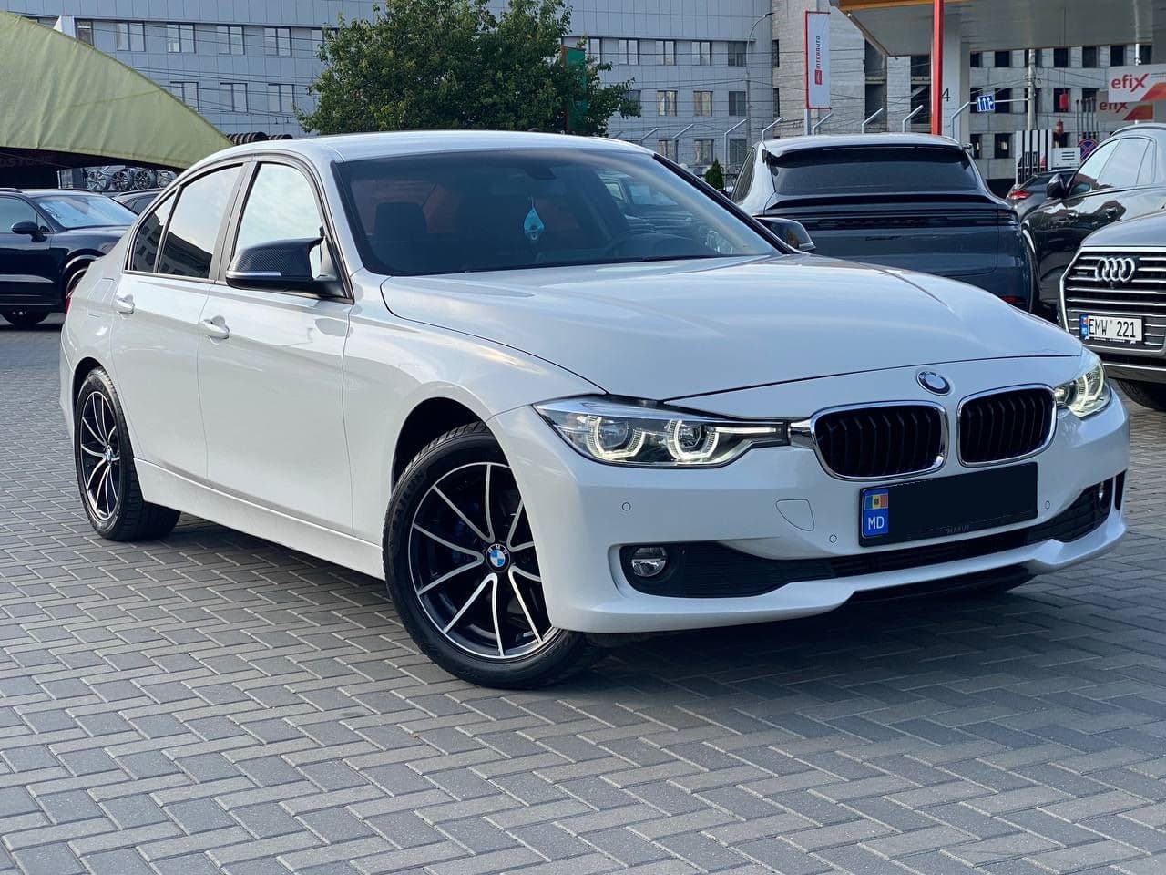 BMW 320 2012 — Миниатюра 3