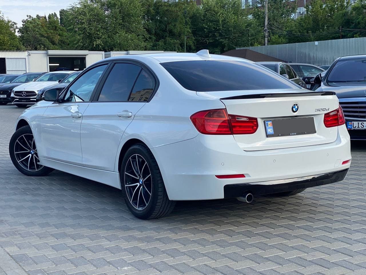 BMW 320 2012 — Миниатюра 4