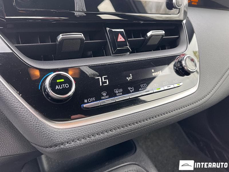 2019 Toyota Corolla — Miniatură 10