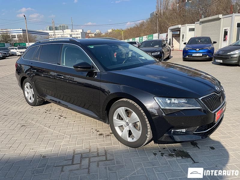 2016 Skoda Superb — Miniatură 3