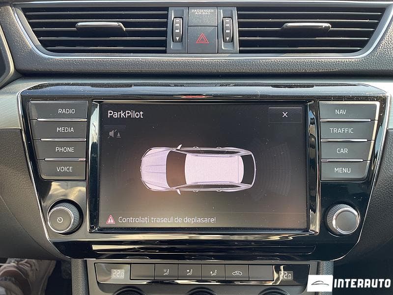 2016 Skoda Superb — Miniatură 13