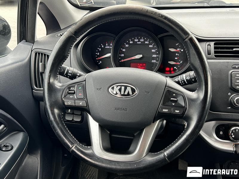 2014 Kia Rio — Miniatură 9