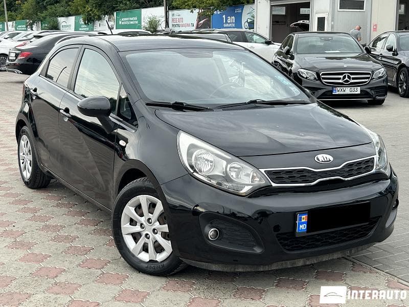 2014 Kia Rio — Miniatură 4