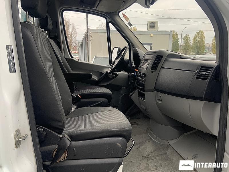 2012 Mercedes Sprinter — Miniatură 16