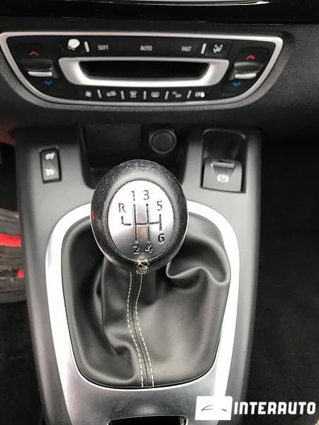 2012 Renault Scenic — Miniatură 17