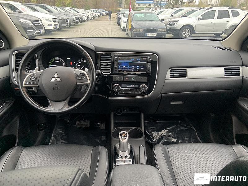 2014 Mitsubishi Outlander — Miniatură 10