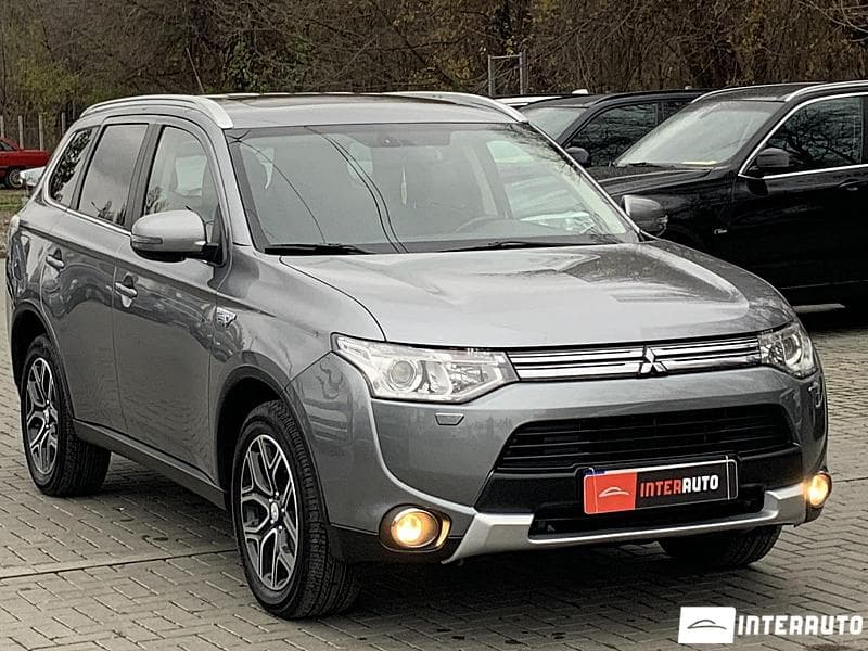 2014 Mitsubishi Outlander — Miniatură 3