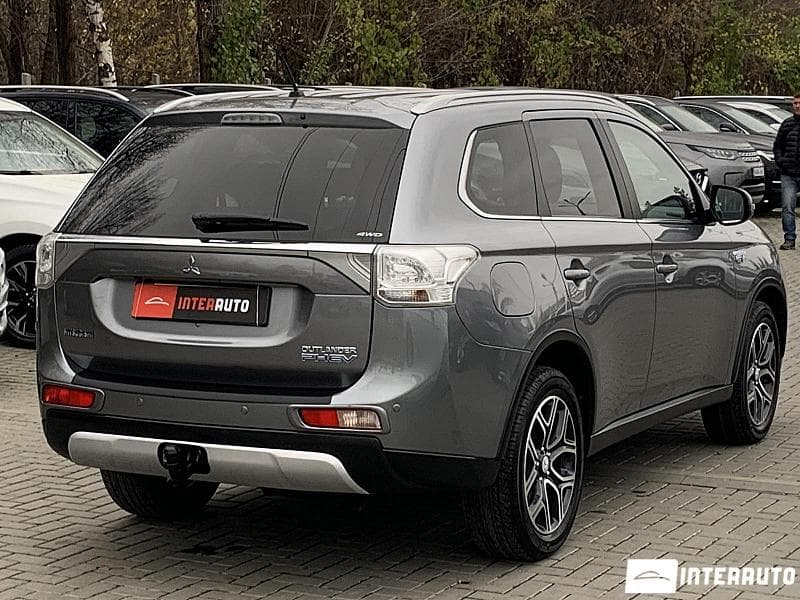 2014 Mitsubishi Outlander — Miniatură 4