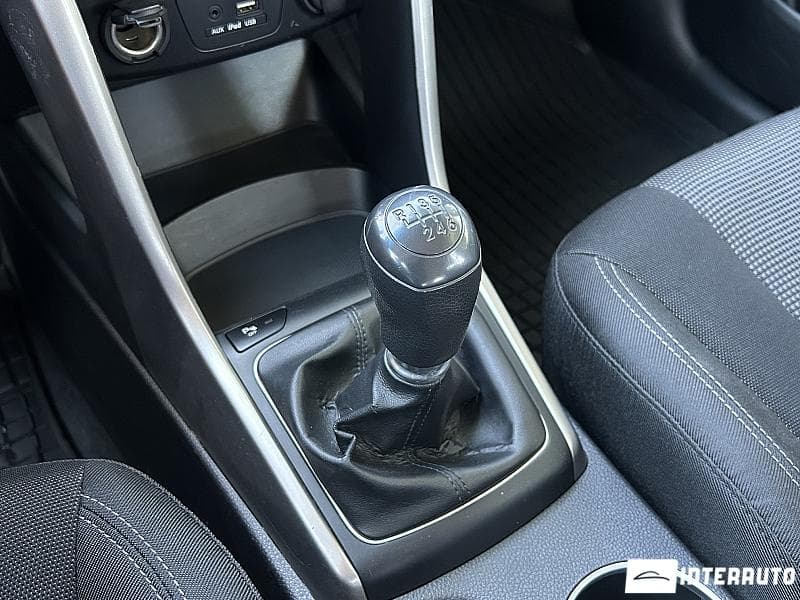 Hyundai i30 2017 — Миниатюра 12