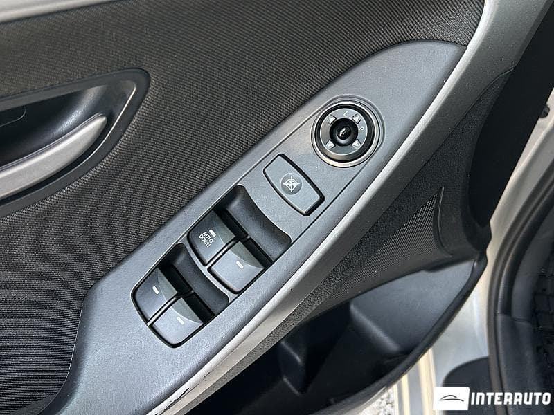 Hyundai i30 2017 — Миниатюра 6