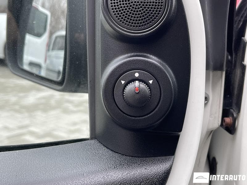 2012 Fiat Doblo — Miniatură 11
