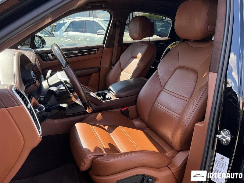 Porsche Cayenne Coupe 2022 — Миниатюра 8