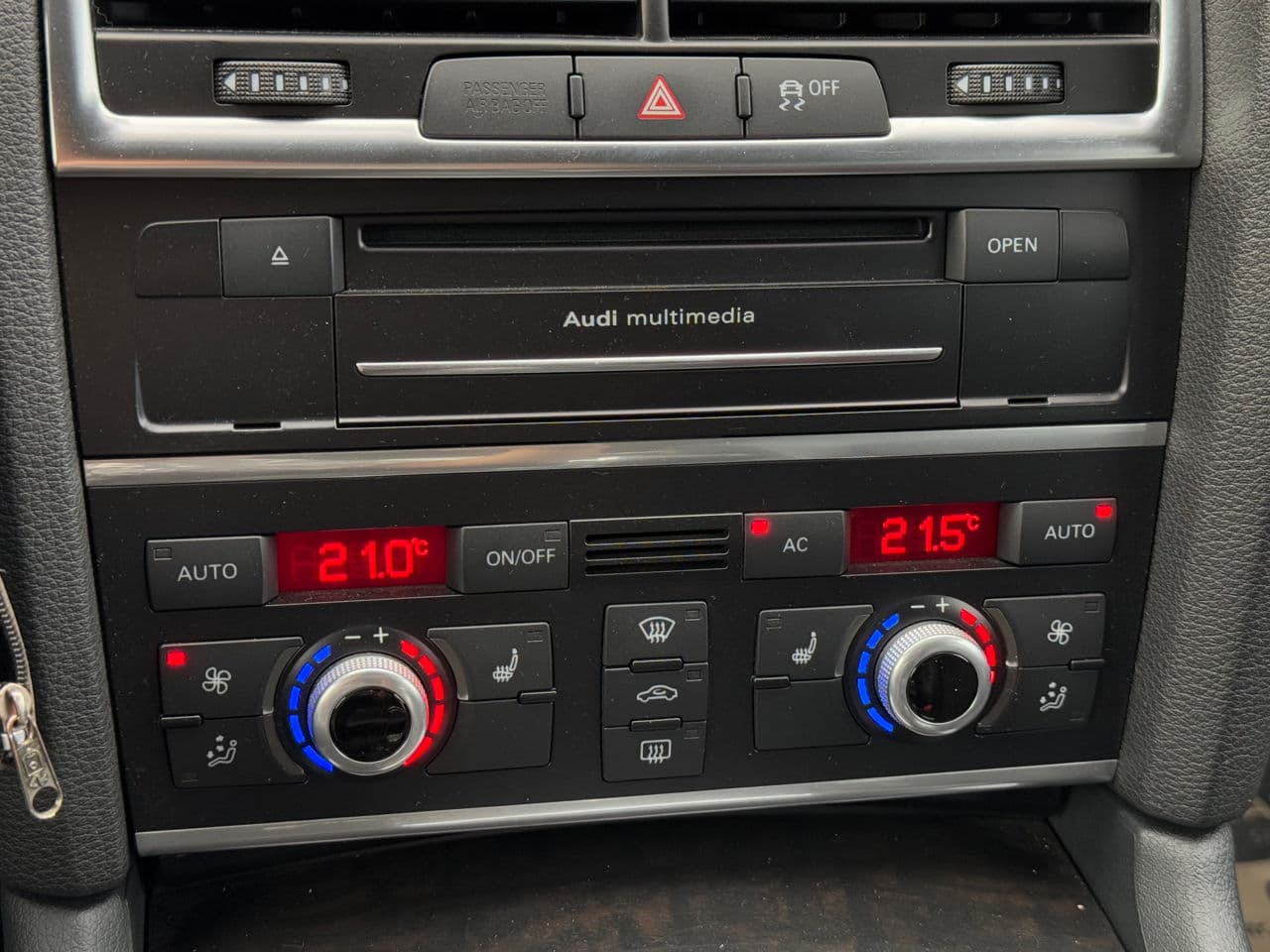 Audi Q7 2012 — Миниатюра 18