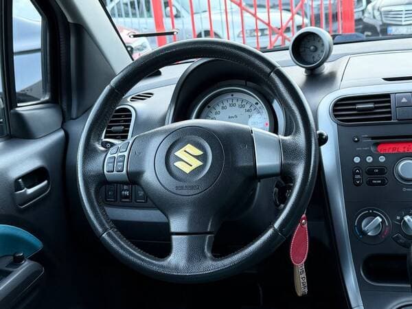2008 Suzuki Splash — Miniatură 8