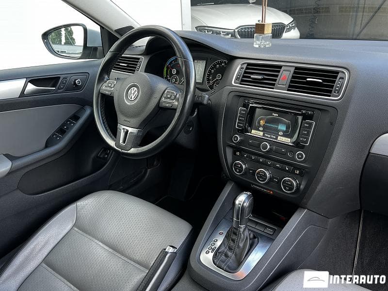 2012 Volkswagen Jetta — Miniatură 18