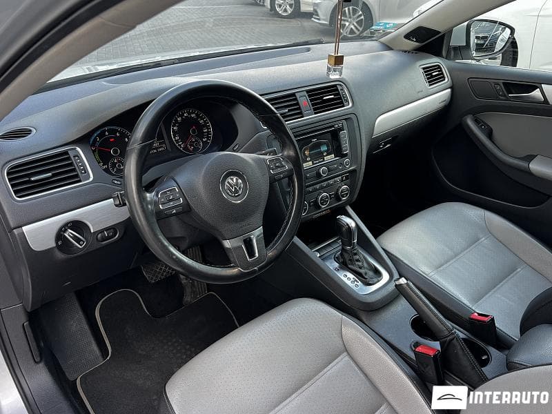 2012 Volkswagen Jetta — Miniatură 7