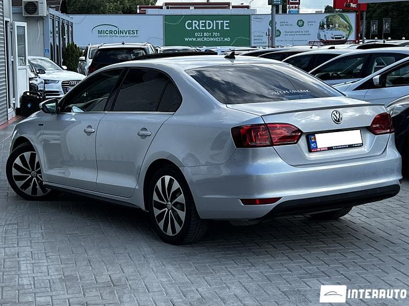 2012 Volkswagen Jetta — Miniatură 4