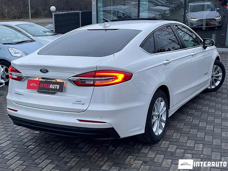 2019 Ford Fusion — Miniatură 3