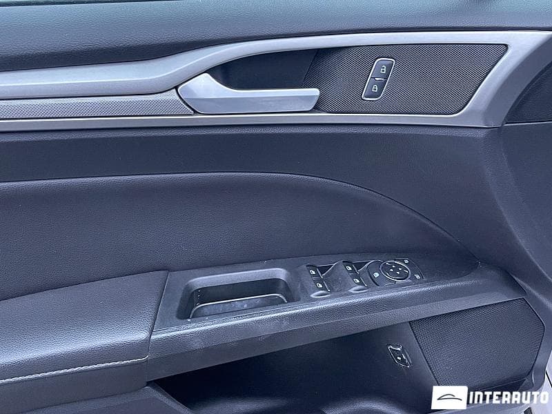 2019 Ford Fusion — Miniatură 8