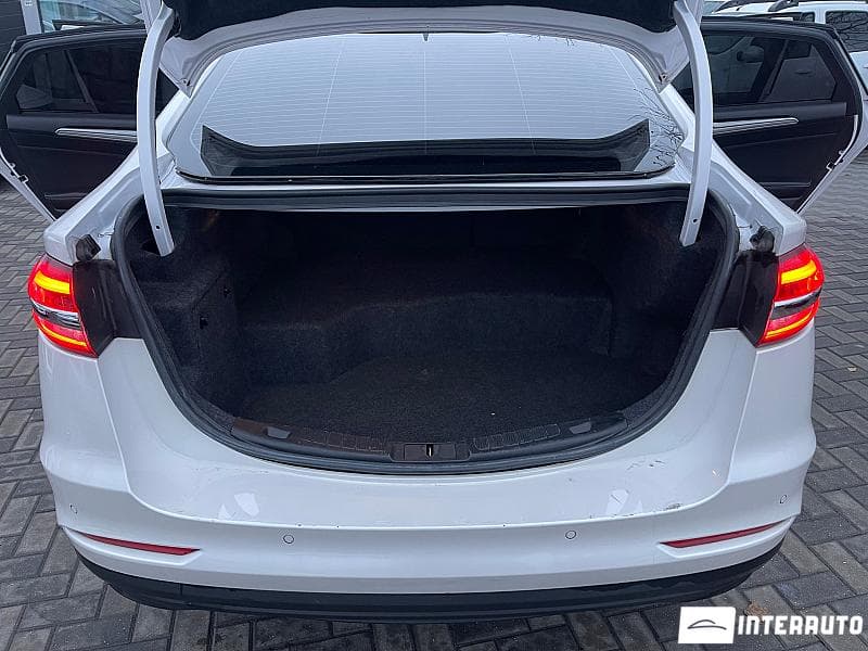 2019 Ford Fusion — Miniatură 6