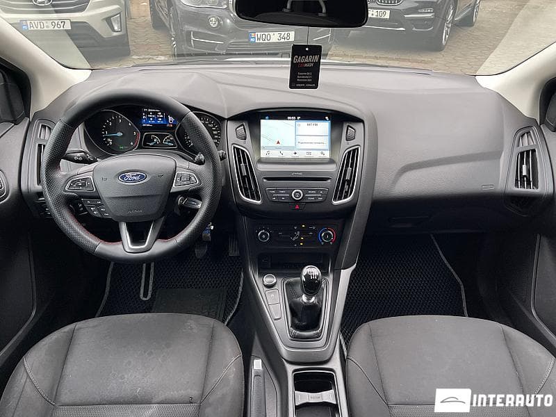 2017 Ford Focus — Miniatură 6