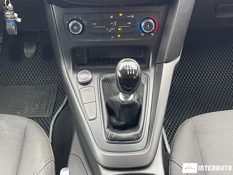 2017 Ford Focus — Miniatură 12