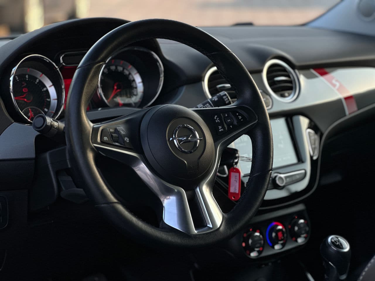 Opel Adam 2018 — Миниатюра 8