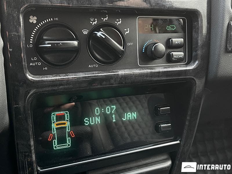 1993 Jeep Grand Cherokee — Miniatură 20