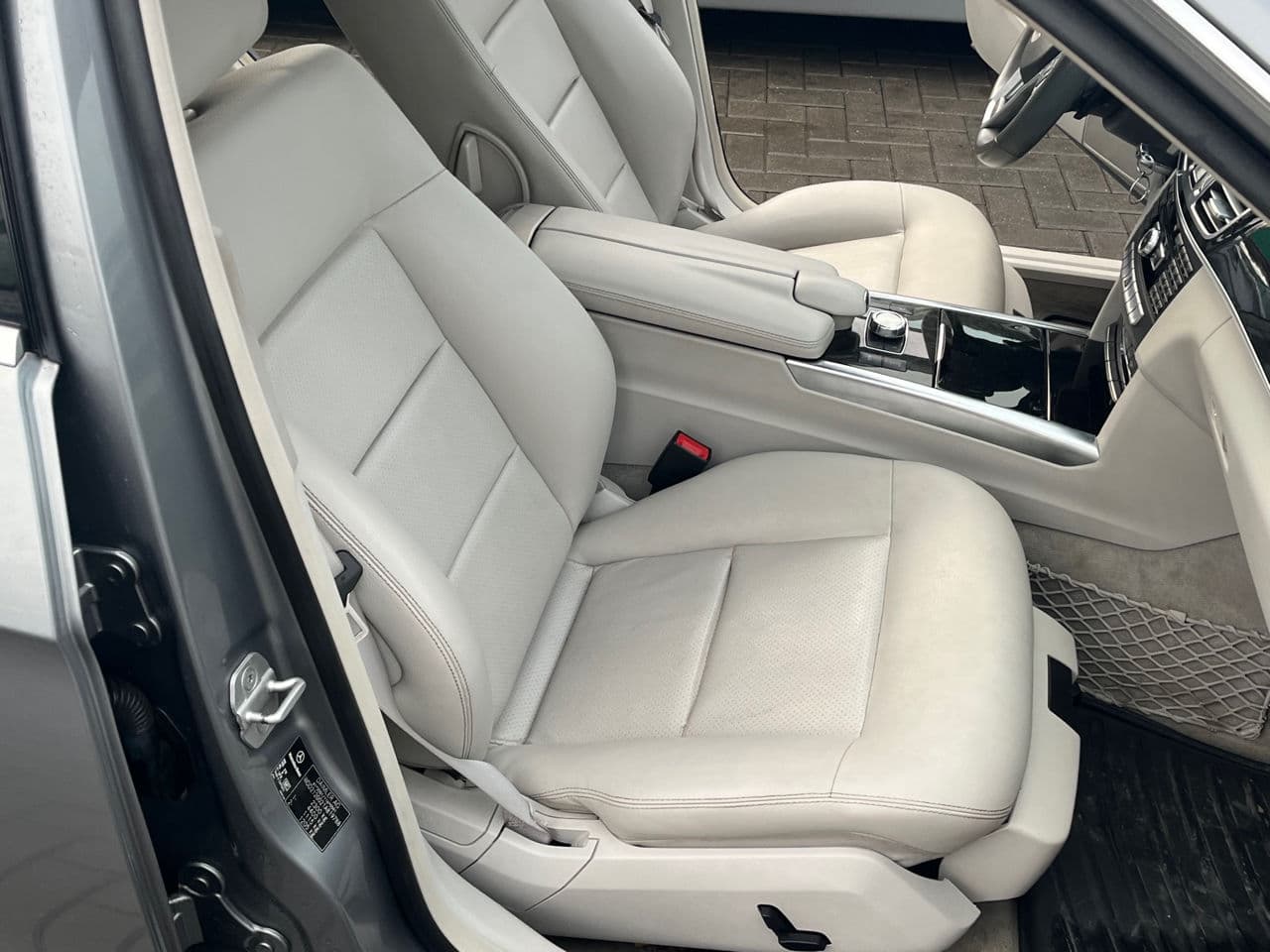 Mercedes E 220 2013 — Миниатюра 5