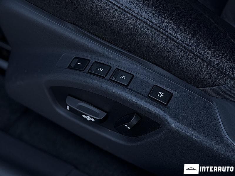 Volvo XC 60 2013 — Миниатюра 10