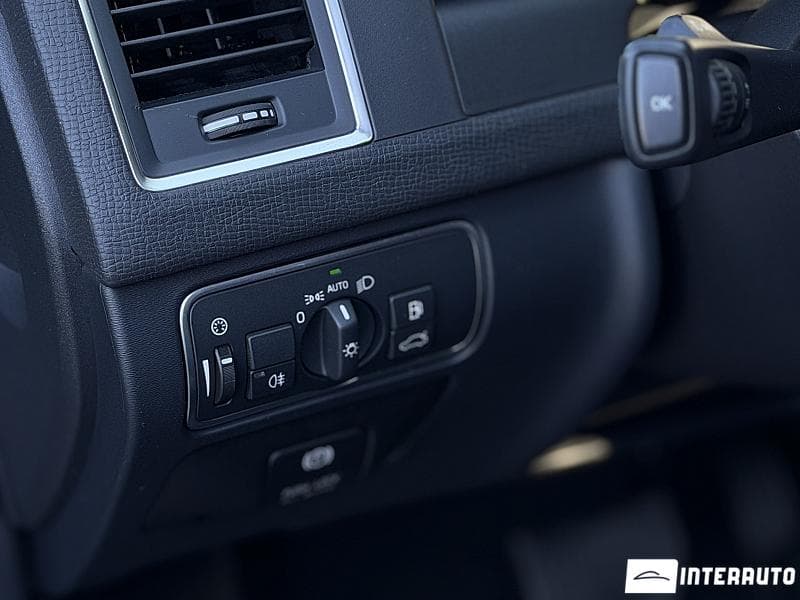 Volvo XC 60 2013 — Миниатюра 8