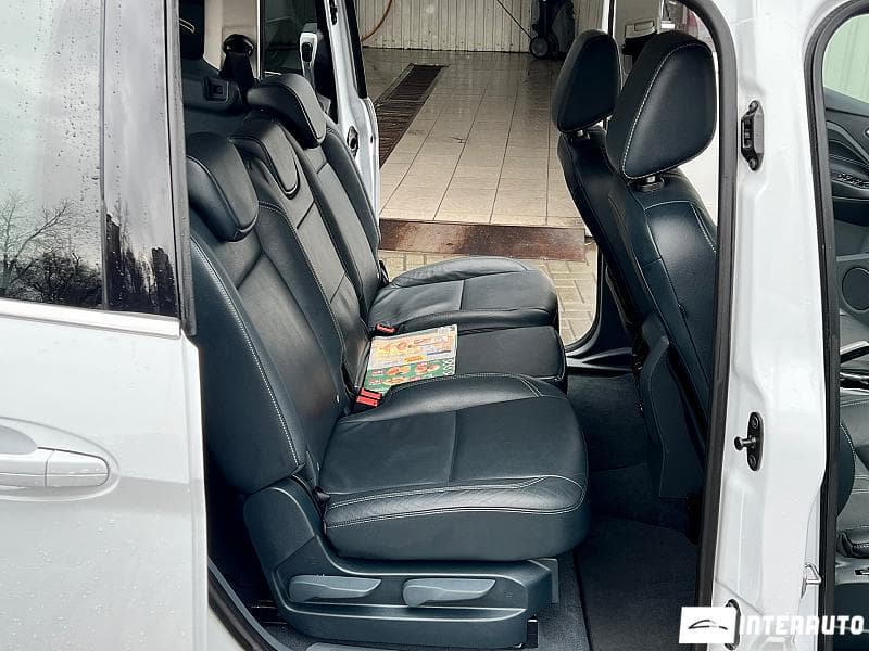 Ford Grand C-MAX 2015 — Миниатюра 15